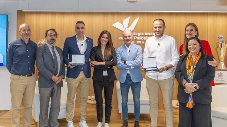 Mención Honorífica 2024