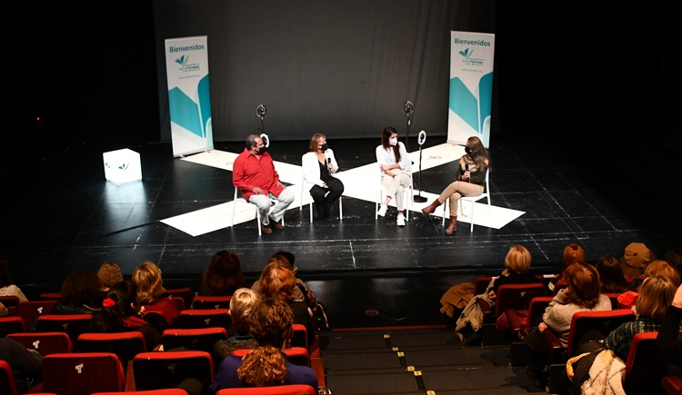 CAMPAÑA DE SENSIBILIZACIÓN SOBRE LA SEXUALIDAD CON LA PUESTA EN ESCENA DE LA OBRA DE TEATRO “GOLFA”