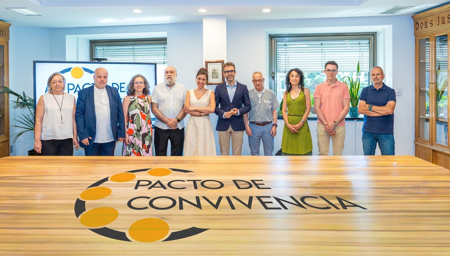El Colegio acoge en su sede la reunión de la plataforma Pacto de Convivencia
