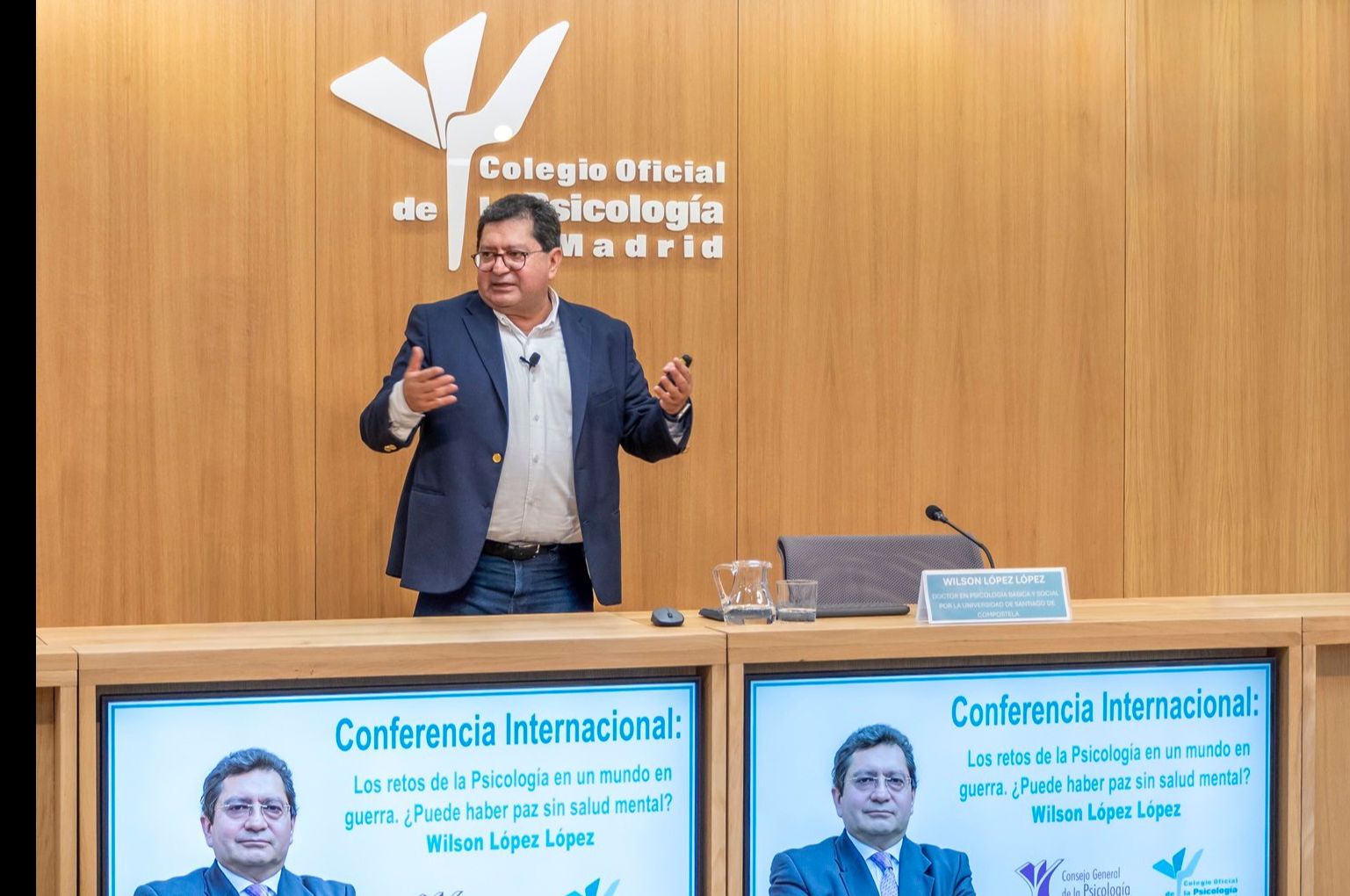 El Colegio acoge la conferencia internacional de Wilson López sobre los retos de la Psicología en contextos de violencia